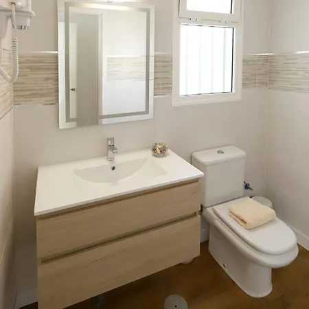 Graceful 5 Bedrooms Vega Del Carmen Distant Sea Views Villa Puerto del Carmen (Lanzarote)